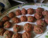 A picture of step 1 of Meatball biryani.