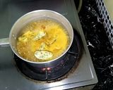 รูปขั้นตอนการทำที่ 7 ของ แกงส้มกุ้งไข่ม้วนชะอม