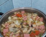 Foto langkah ke 4 dari resep Sop Bunga Matahari.