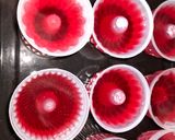 Foto langkah ke 1 dari resep Puding Kolam Merah Putih.