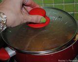 A picture of step 10 of Beef stroganoff.
