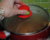 A picture of step 10 of Beef stroganoff.