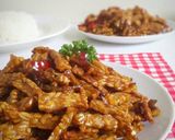 Foto langkah ke 2 dari resep Kering Tempe Pedas Manis.