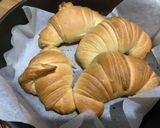 Foto del passaggio 4 della ricetta Cornetti allo yogurt senza burro ne uova, morbidi e leggeri
