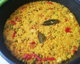 Foto del paso 3 de la receta: Arroz con pollo y chorizo picante