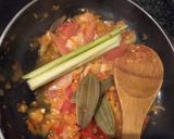 A picture of step 5 of Spicy stir fry squids with Lime.