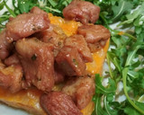 Foto del paso 7 de la receta: Pavo en adobo con puré de boniato y rúcula