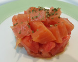 Foto del paso 6 de la receta: Ensalada de tomate y salmón
