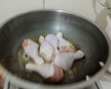 Foto langkah ke 2 dari resep Ayam Goreng Mentega Bawang Harum.