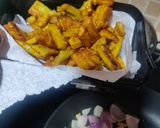 A picture of step 2 of Crispy Chilli Raw Banana.