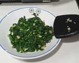 Foto langkah ke 3 dari resep Oseng cumi dan pucuk daun kapri manis.