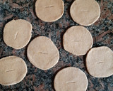 Foto del paso 3 de la receta: Tortas fritas dulces de harina integral y naranja