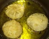 A picture of step 5 of Veg Fried Momos.