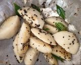 A picture of step 2 of Leftover Idli fry for kids.