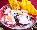 Foto del paso 5 de la receta: Ceviche de pulpo y langostinos con leche de coco 🥥