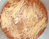 A picture of step 8 of Suppergetti with macaroni.
