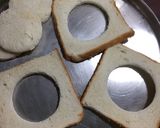 A picture of step 2 of Egg Bread Toast.