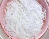 Hình bước làm 3 của món Bún Bò Huế Saigon