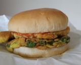Foto langkah ke 8 dari resep Chicken Burger.