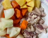 รูปขั้นตอนการทำที่ 1 ของ ซุปหมู by ChefTukkata 👩🏻‍🍳