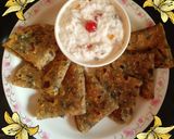 A picture of step 3 of Methi Lahsuni Thepla.