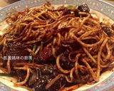 A picture of step 14 of Korean Jajangmyeon (Black Bean Noodles).