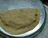 A picture of step 5 of Pizza prantha.