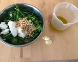 Une image de l'étape 1 de Pesto à la roquette et au chèvre frais.