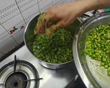 A picture of step 7 of Undhiyu.