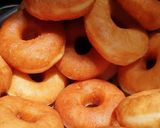 Foto langkah ke 7 dari resep Donat menul ekonomis satu telur (takaran sendok).