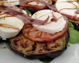 Foto del paso 5 de la receta: Ensalada de berenjena y Mozzarella