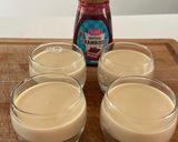 Une image de l'étape 4 de Panna cotta.
