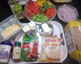 ब्रेड पिझ्झा (Bread pizza Recipe In Marathi) रेसिपी स्टेप 1 फोटो 