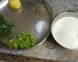 झटपट रवा डोसा (rava dosa recipe in marathi) रेसिपी स्टेप 1 फोटो 