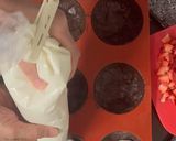 Foto del passaggio 4 della ricetta Cupolette di Cioccolato con Cheesecake alle Fragole