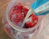 Foto langkah ke 1 dari resep Strawberry Creamy Bliss.