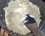 A picture of step 3 of Lauki ka halwa (Bottle gourd).