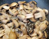 Foto del paso 6 de la receta: Champiñones con Gambas y Gulas