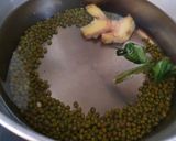 Foto langkah ke 1 dari resep Kacang Hijau Santan Pandan.