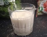 Φωτογραφία βήματος 1 της συνταγής Smoothie με σπανάκι raspberries αμύγδαλα ψημένα και μπανάνα