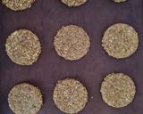 Foto del paso 3 de la receta: Galletitas de avena y semillas al curry, sin balanza