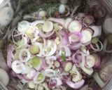 A picture of step 3 of Onion sauce.