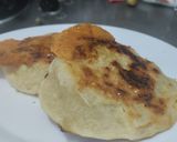 Foto del paso 8 de la receta: Torticas🫓de yuca🥯cruda🧀con queso🥛🥙🥯