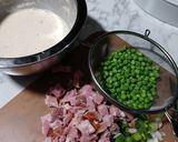 A picture of step 2 of Ham and Pea Quiche.