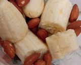 Foto langkah ke 1 dari resep Banana Smoothies.