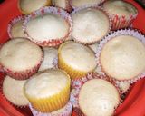A picture of step 6 of No butter vanilla cupcake.