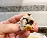 Foto del paso 16 de la receta: Galletitas blandas de coco y pepitas de chocolate