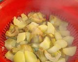 Foto del passaggio 2 della ricetta Polpette di carciofi e patate