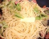 A picture of step 5 of ☆Cabbage and Sausage Pasta☆.