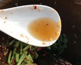 รูปขั้นตอนการทำที่ 2 ของ ตำถั่ว หมูยอ ไข่เค็ม